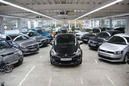 Renault Clio 120.000 km 2.490 € Essen 45356