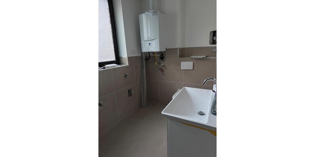 Dachgeschoßwohnung Witten Annen - 1 Zimmer, 12 m&sup2;, 390&euro; | Angebot:25067672