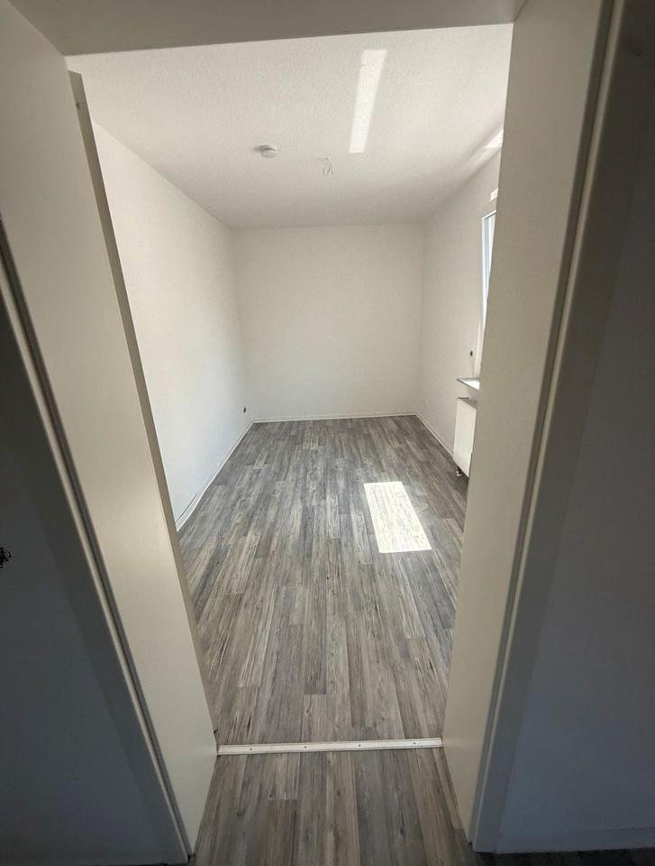 Aufgepasst!EG-Wohnung mit großem Garten-2Stellplätzen&Top Rendite zimmer