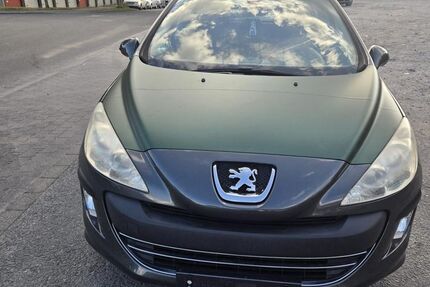 Peugeot 308 124.000 km 2.990 € Gelsenkirchen 45884