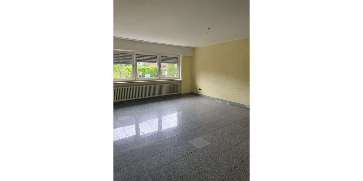 Etagenwohnung Oberhausen Biefang - 3.5 Zimmer, 98 m&sup2;, 900&euro; | Angebot:26821343