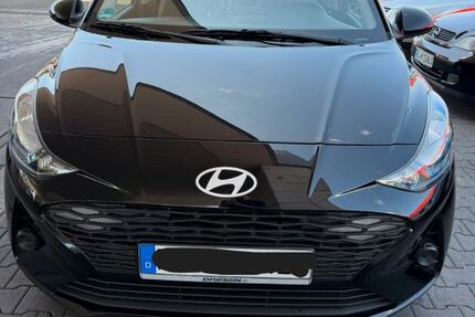 Hyundai i10 9.500 km 13.999 &euro; Essen 45326
