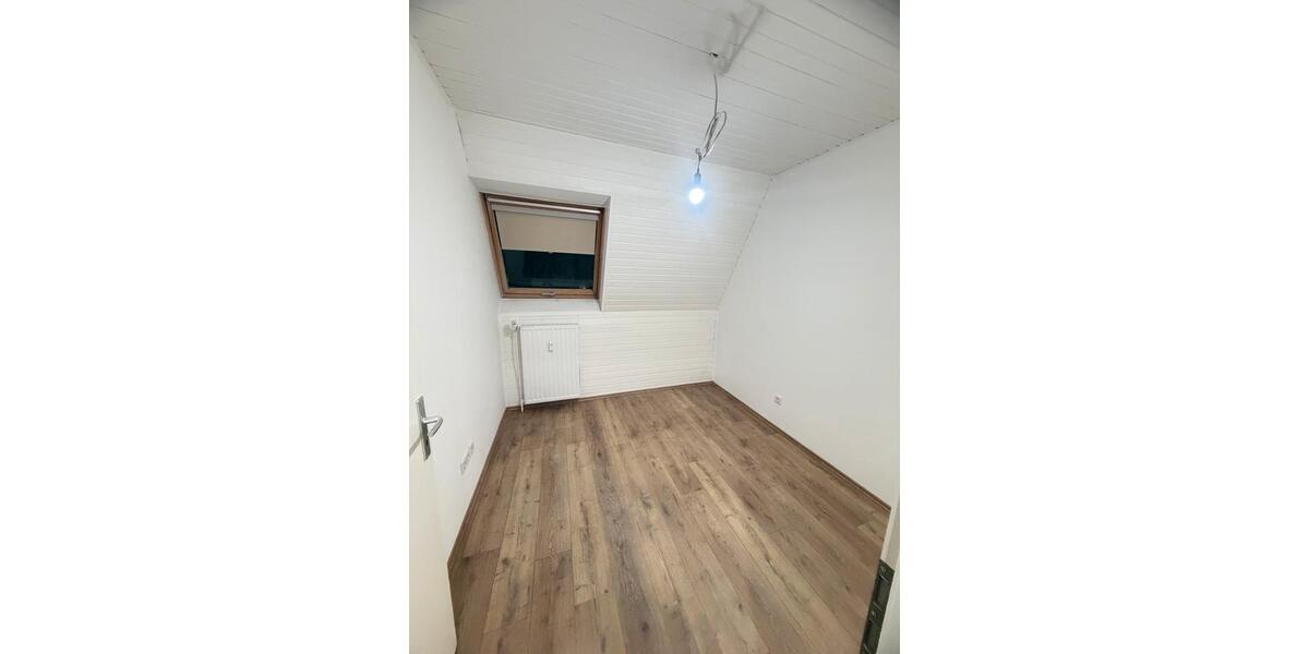 Etagenwohnung Oberhausen Alsfeld - 4 Zimmer, 85 m&sup2;, 1.300&euro; | Angebot:25195491