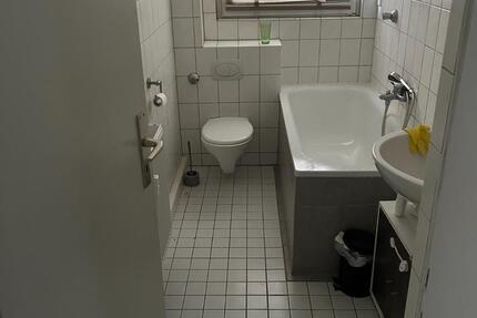 Helle 3 Zimmer Wohnung in zentraler City Lage von Essen + Balkon zimmer