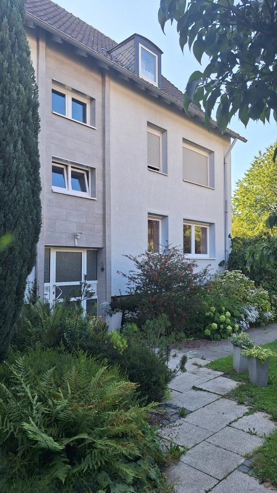 Ein Mehrfamilienhaus im Grünen von Welper, mit 3 Garagen zimmer