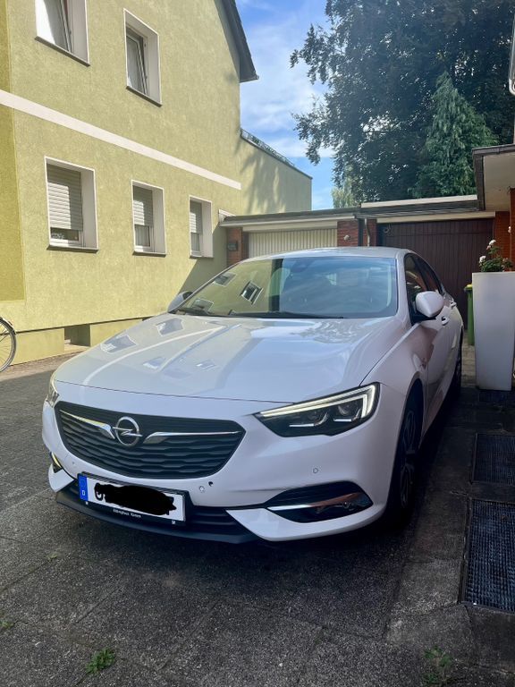 Opel Insignia 80.000 km 13.700 € Oberhausen 46045