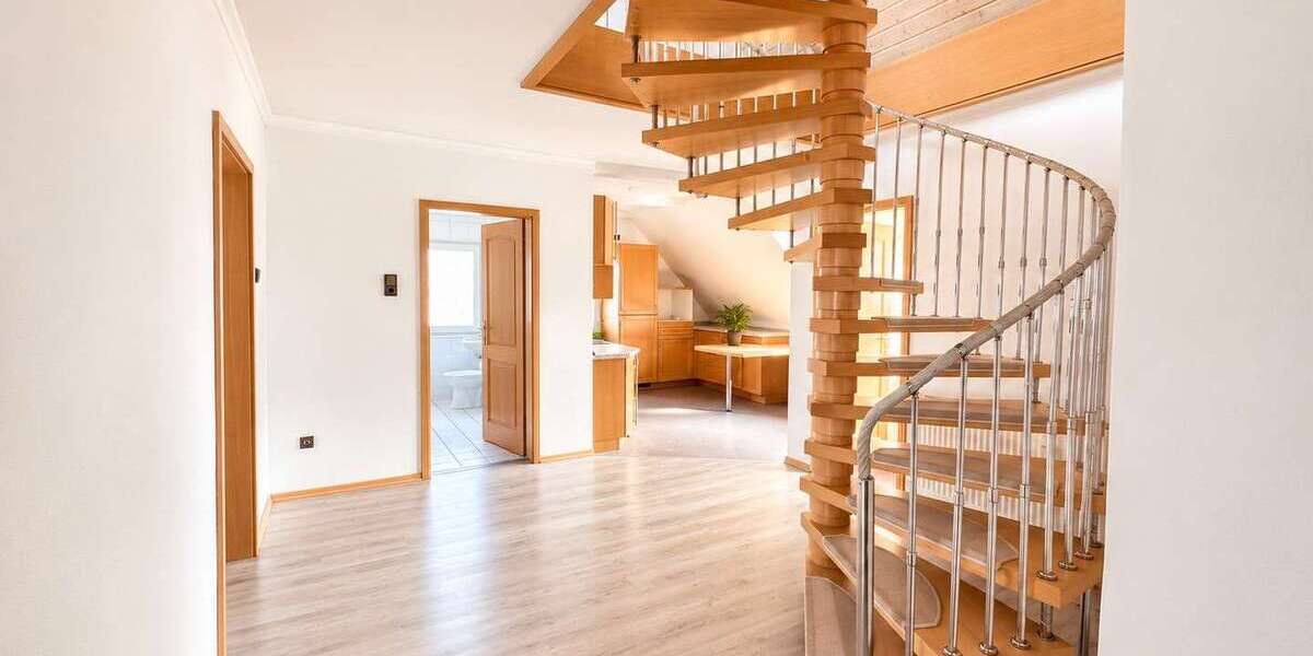 Etagenwohnung Dortmund Mengede - 4 Zimmer, 155 m&sup2;, 1.150&euro; | Angebot:27135214