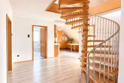Wohnung Dortmund Mengede - 4 Zimmer, 155 m&sup2;, 1.150&euro; | Angebot:27135214