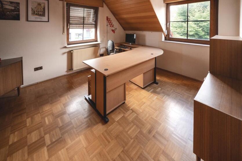 Verträumtes Schmuckstück in ruhiger, aber zentraler Privatstraße zimmer