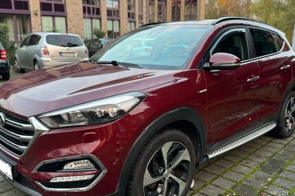 Hyundai TUCSON 162.000 km 13.800 € Bochum 44801