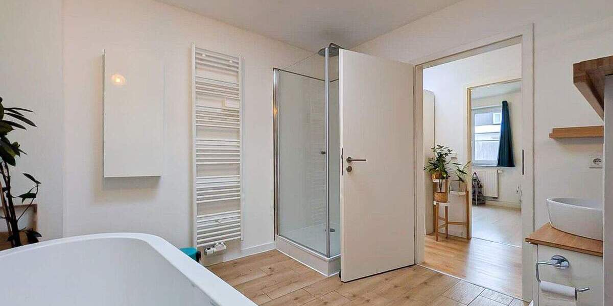 Etagenwohnung Bochum Gerthe - 7 Zimmer, 172 m&sup2;, 400.000&euro; | Angebot:24820654