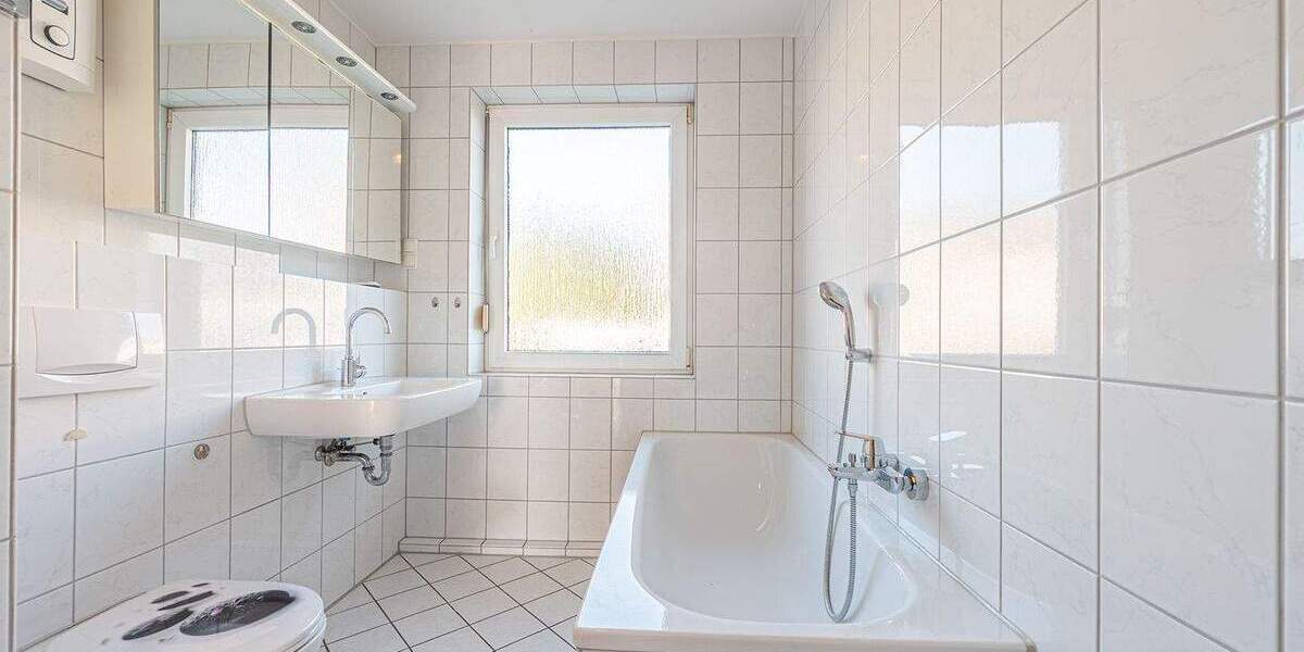 Etagenwohnung Mülheim an der Ruhr Dümpten - 3 Zimmer, 94 m&sup2;, 270.000&euro; | Angebot:25386701