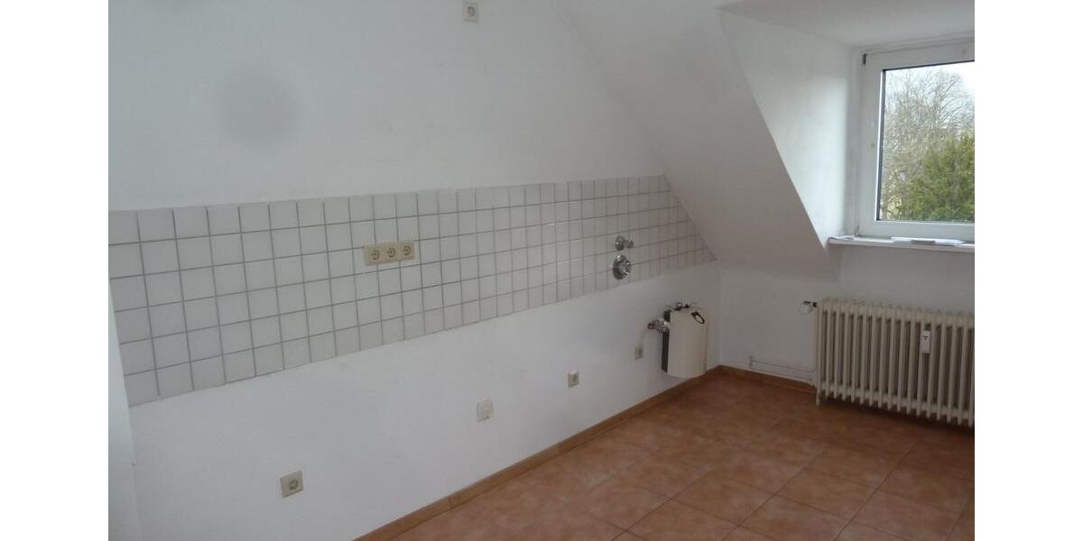 Dachgeschoßwohnung Dortmund Mengede - 2.5 Zimmer, 52 m&sup2;, 400&euro; | Angebot:25340748