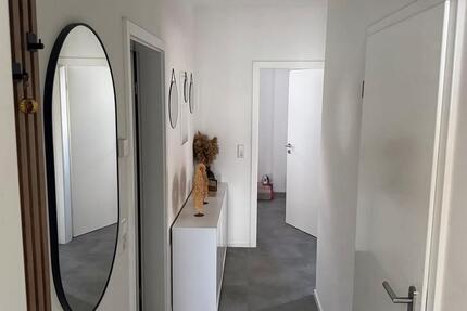 Moderne 3 Zimmer Wohnung mit offenem Wohnbereich frisch renoviert