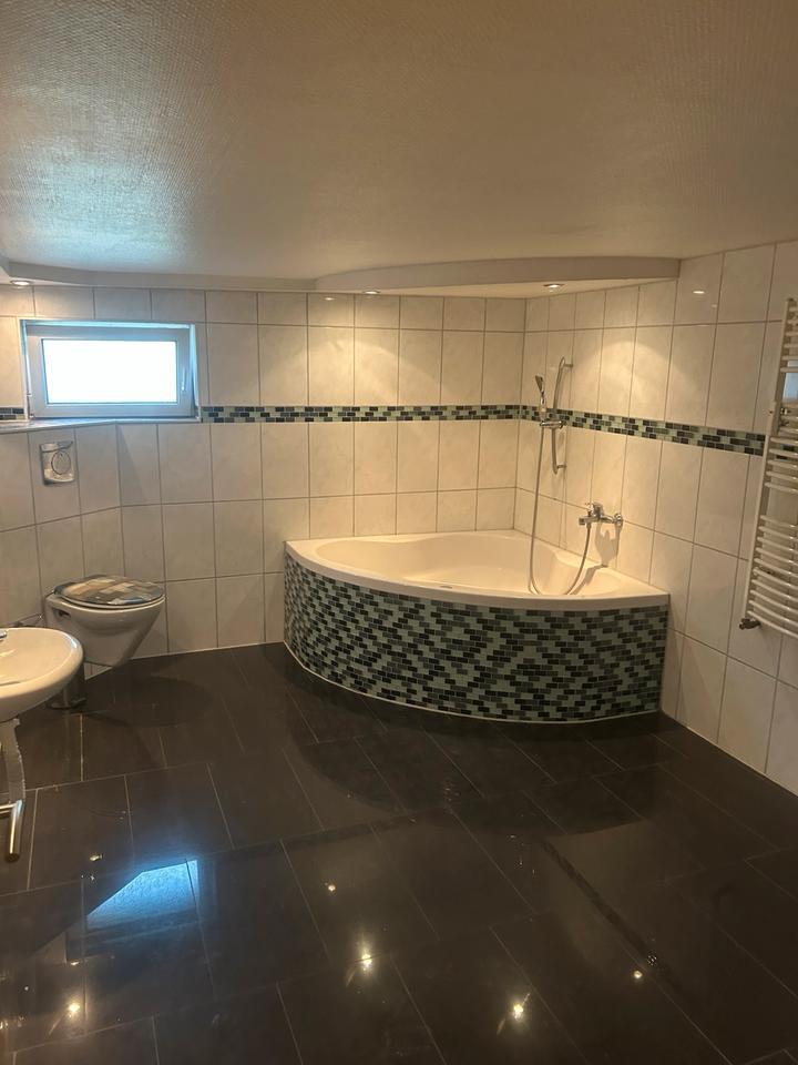 Haus mieten mit Gar4 Personen bevorzugt!!!&&.. zimmer