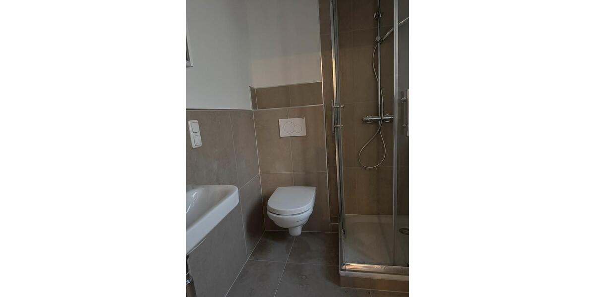 Dachgeschoßwohnung Witten Annen - 1 Zimmer, 12 m&sup2;, 390&euro; | Angebot:25067672