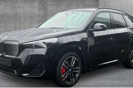 BMW iX1 9.999 km 52.490 &euro; Recklinghausen 45659