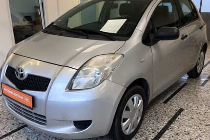 Toyota Yaris 143.000 km 2.690 &euro; Recklinghausen 45657