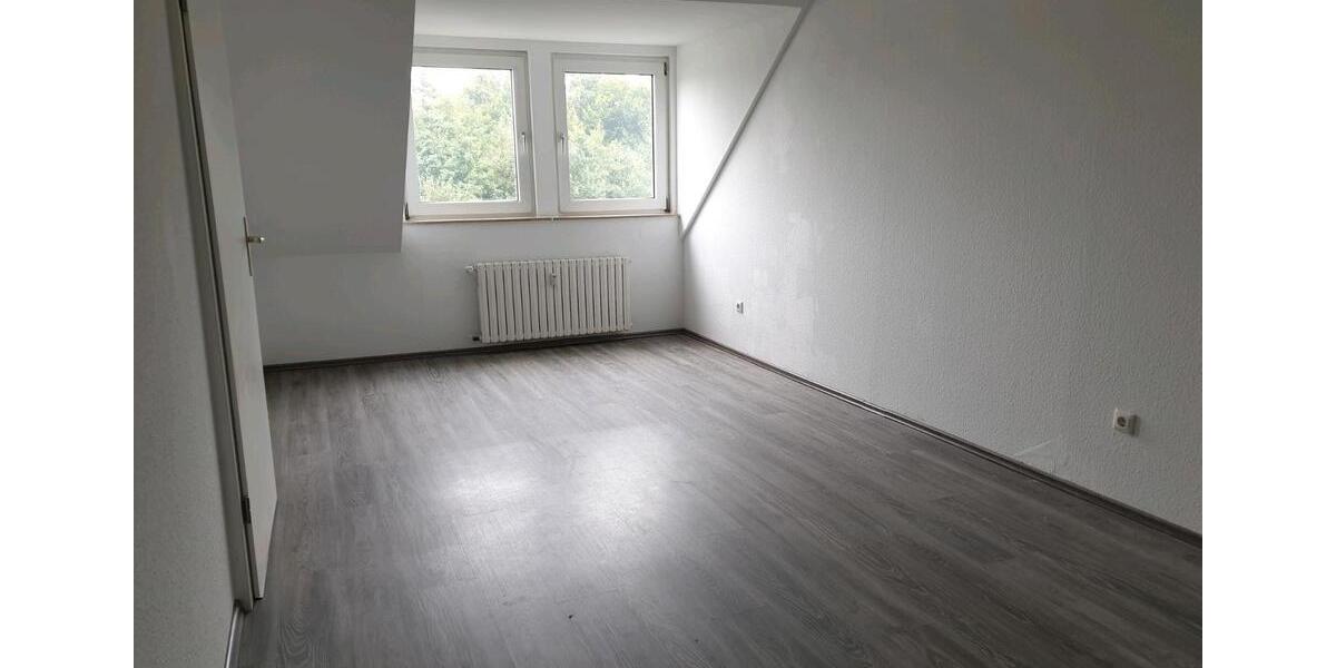 Dachgeschoßwohnung Dortmund Grevel - 3 Zimmer, 77 m&sup2;, 1.140&euro; | Angebot:26652909
