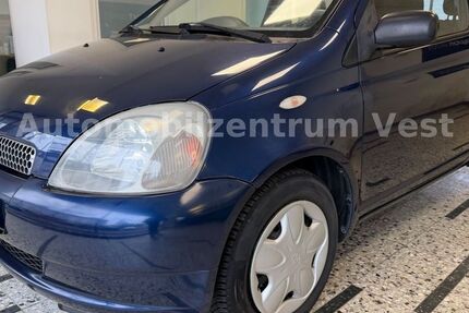 Toyota Yaris 136.000 km 2.480 &euro; Recklinghausen 45657