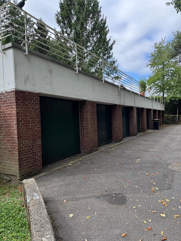 Helle Wohnung mit Balkon und Einbauküche in Mülheim a. d. Ruhr zimmer
