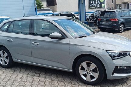 Skoda Scala 105.000 km 19.980 &euro; Essen 45307