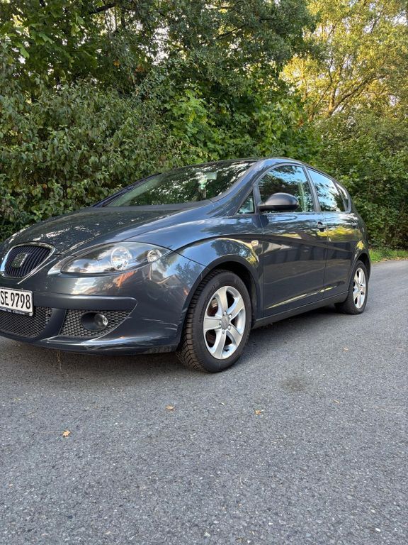 Seat Altea 186.000 km 1.890 € Bergkamen 59192