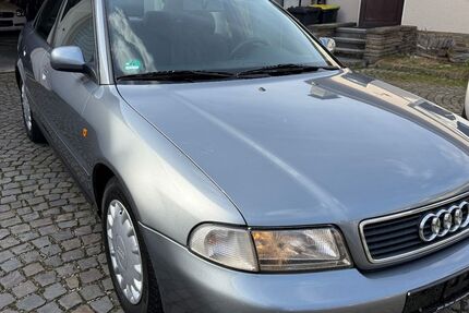 Audi A4 281.000 km 2.780 &euro; Essen 45131