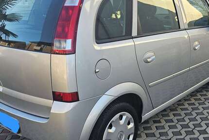 Opel Meriva 135.400 km 2.200 &euro; Recklinghausen 45661