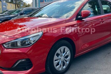 Hyundai i30 61.350 km 14.000 &euro; Essen 45359