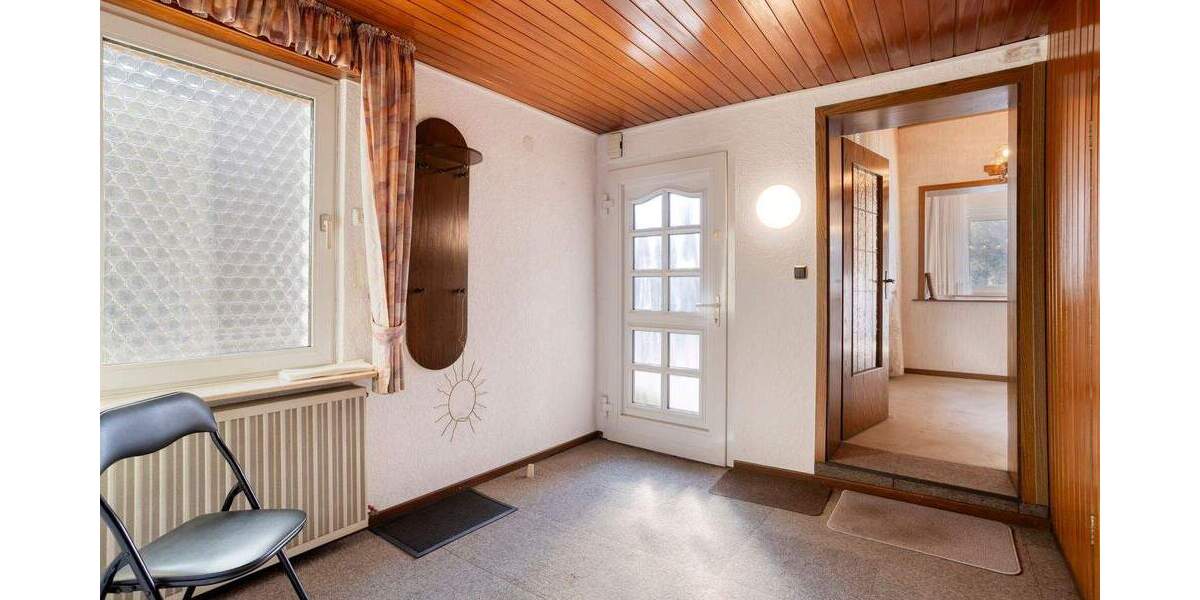 Mehrfamilienhaus, Wohnhaus Oberhausen Buschhausen - 7 Zimmer, 217 m&sup2;, 330.000&euro; | Angebot:25601939