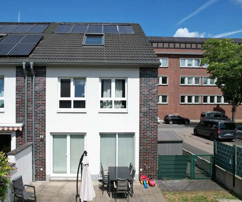 Haus zum Kaufen in Mülheim an der Ruhr 510.000 € 142.48 m²