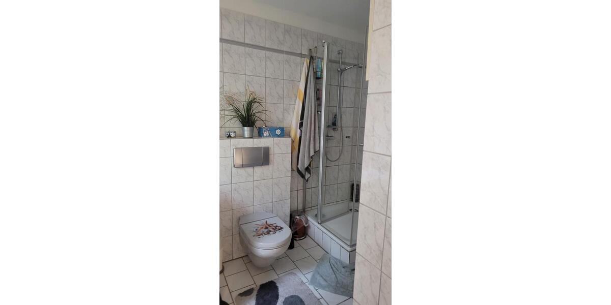 Etagenwohnung Gelsenkirchen Ückendorf - 5 Zimmer, 130 m&sup2;, 1.100&euro; | Angebot:24373306
