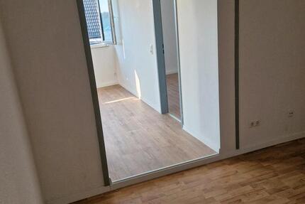 117 qm Immobilie für Praxis oder Büro ausgestattet zimmer