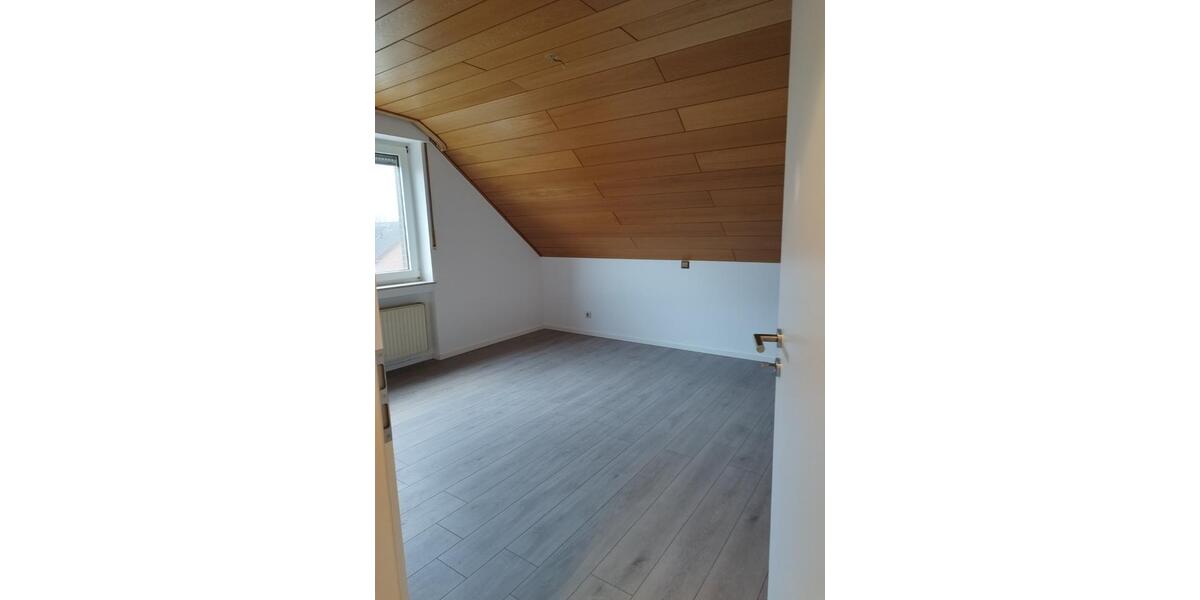 Dachgeschoßwohnung Reken - 3.5 Zimmer, 83 m&sup2;, 730&euro; | Angebot:25223701