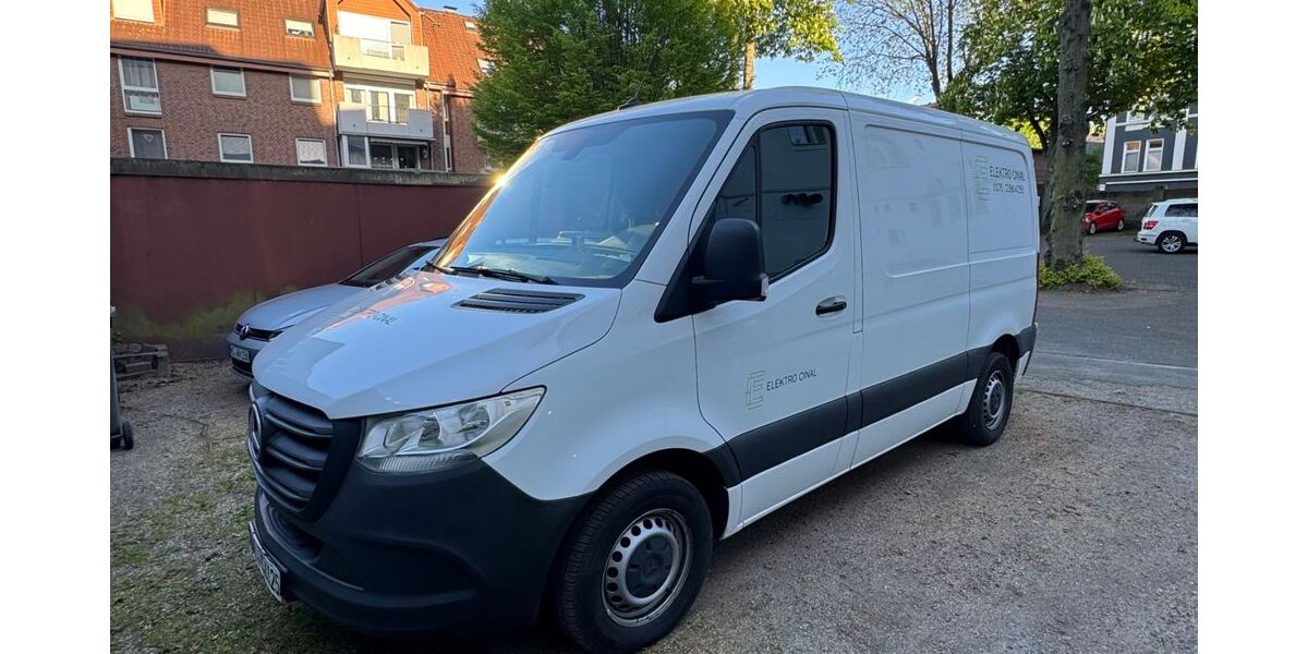 Mercedes-Benz Sprinter 98.200 km 20.999 &euro; Recklinghausen 45657