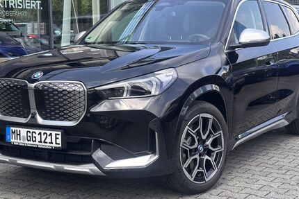 BMW iX1 9.990 km 41.440 € Mülheim 45472