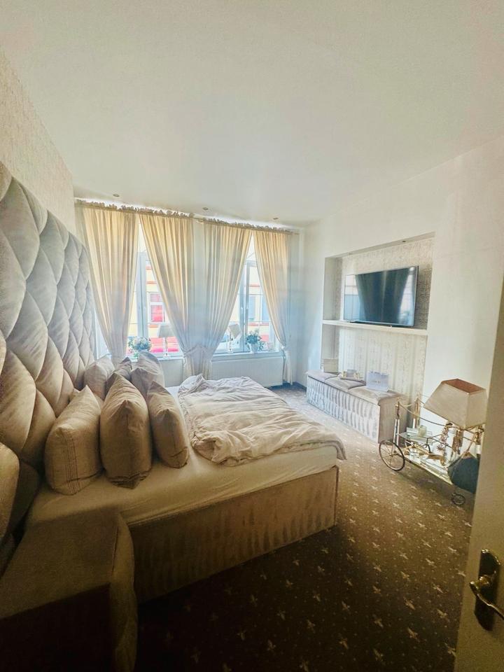 Attraktives Immobilienangebot: Mehrfamilienhaus + Einfamilienhaus zimmer