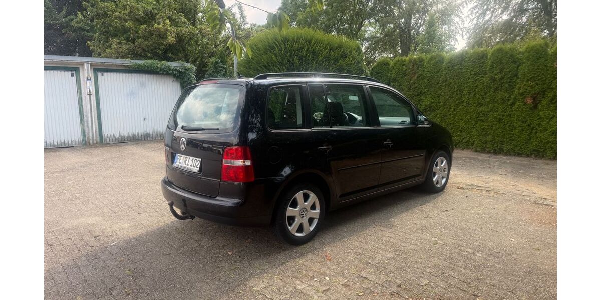 VW Touran 243.649 km 1.449 &euro; Dorsten 46282