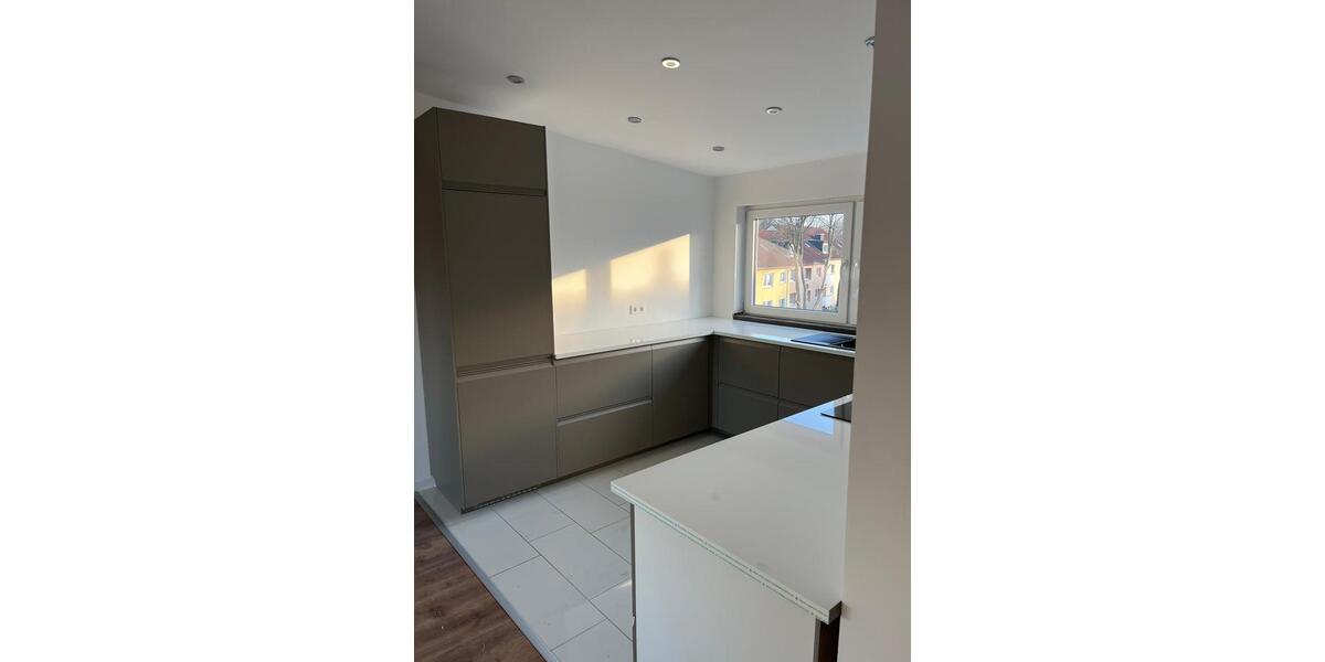 Dachgeschoßwohnung Dortmund Brackel - 3.5 Zimmer, 85 m&sup2;, 1.200&euro; | Angebot:26113446