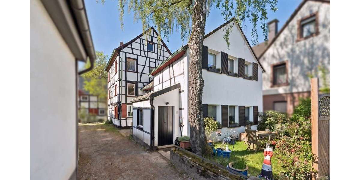 Einfamilienhaus Essen Stadtbezirk IX - 14 Zimmer, 233 m&sup2;, 695.000&euro; | Angebot:26501978