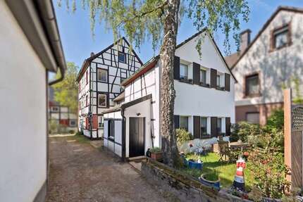 Haus Essen Stadtbezirk IX - 14 Zimmer, 233 m&sup2;, 695.000&euro; | Angebot:26501978