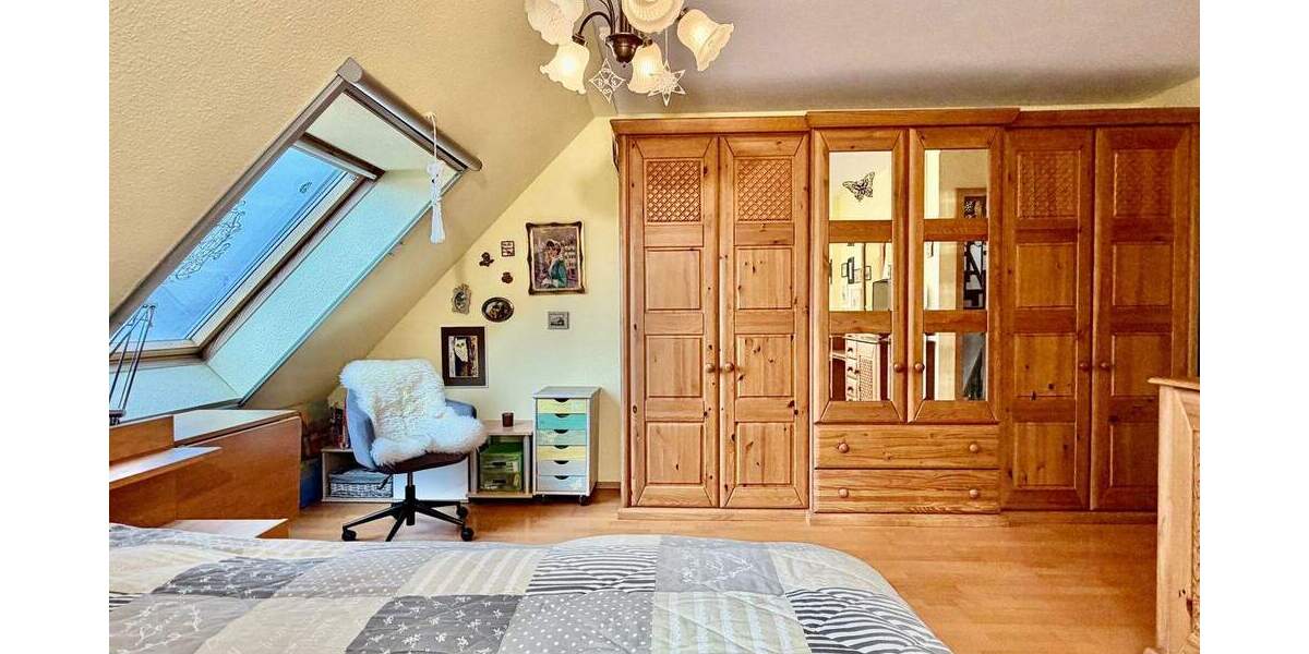 Reihenendhaus Mülheim an der Ruhr Heißen - 5 Zimmer, 90 m&sup2;, 380.000&euro; | Angebot:25038059