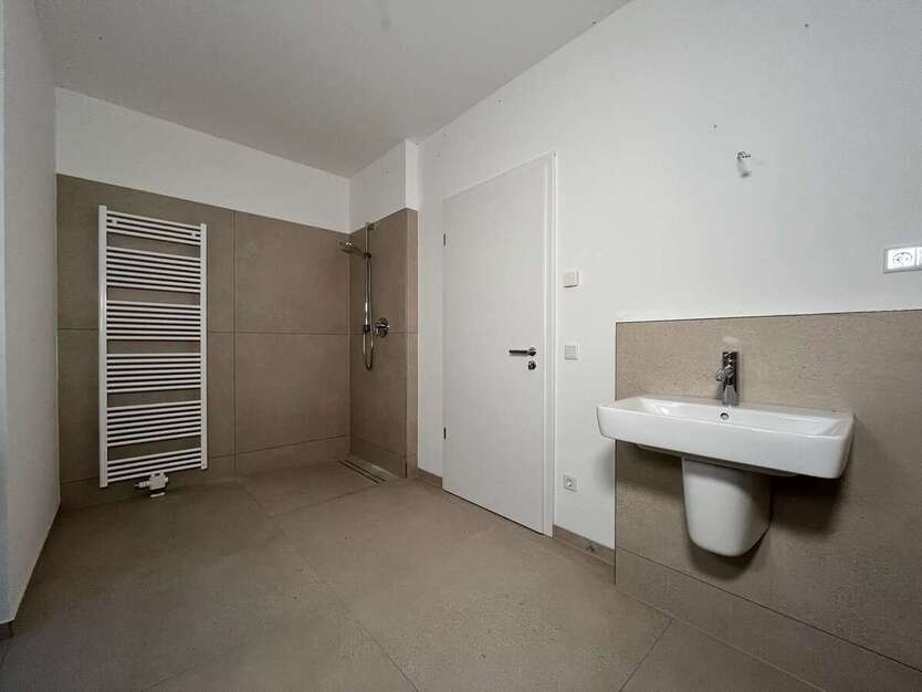 Exklusive Neubau Etagenwohnung im 1.OG in Oer-Erkenschwick: Hell, großzügig 2.5 zimmer