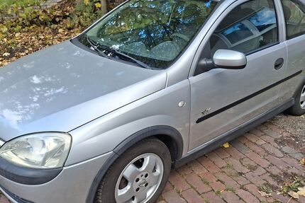 Opel Corsa 189.000 km 999 € Essen 45356