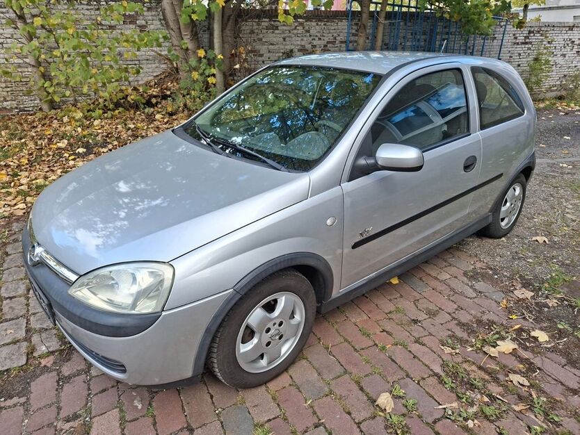 Opel Corsa 189.000 km 999 € Essen 45356