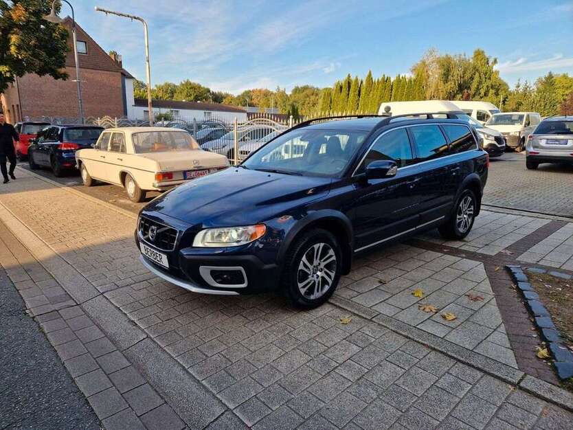 Volvo XC70 215.619 km 12.790 € Herten 45701