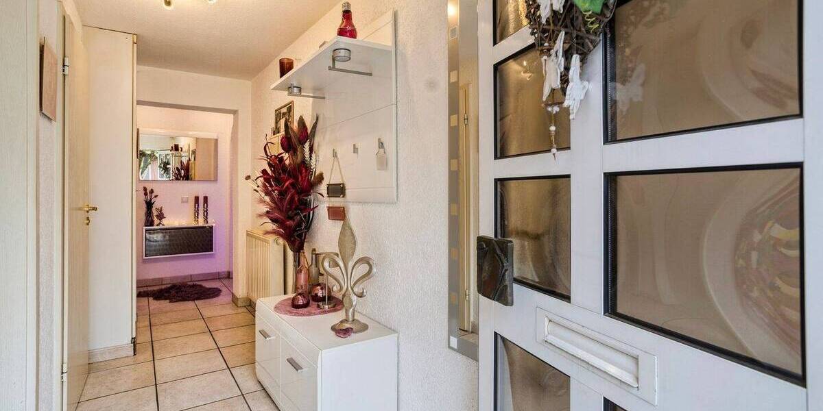 Reihenendhaus Mülheim an der Ruhr Mitte-Ost - 7 Zimmer, 184 m&sup2;, 559.000&euro; | Angebot:23935655