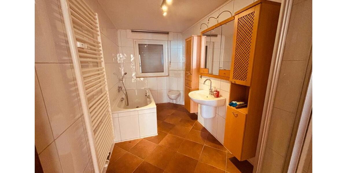 Einfamilienhaus Oberhausen Rothebusch - 6 Zimmer, 246 m&sup2;, 499.999&euro; | Angebot:27083282