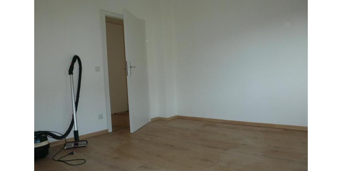 Renovierte 2.5 Zimmer Wohnung 2 zimmer